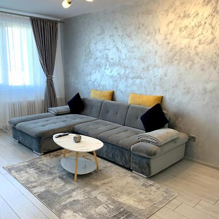 Victoriei Boulevard Private Apartment Braszów Zewnętrze zdjęcie