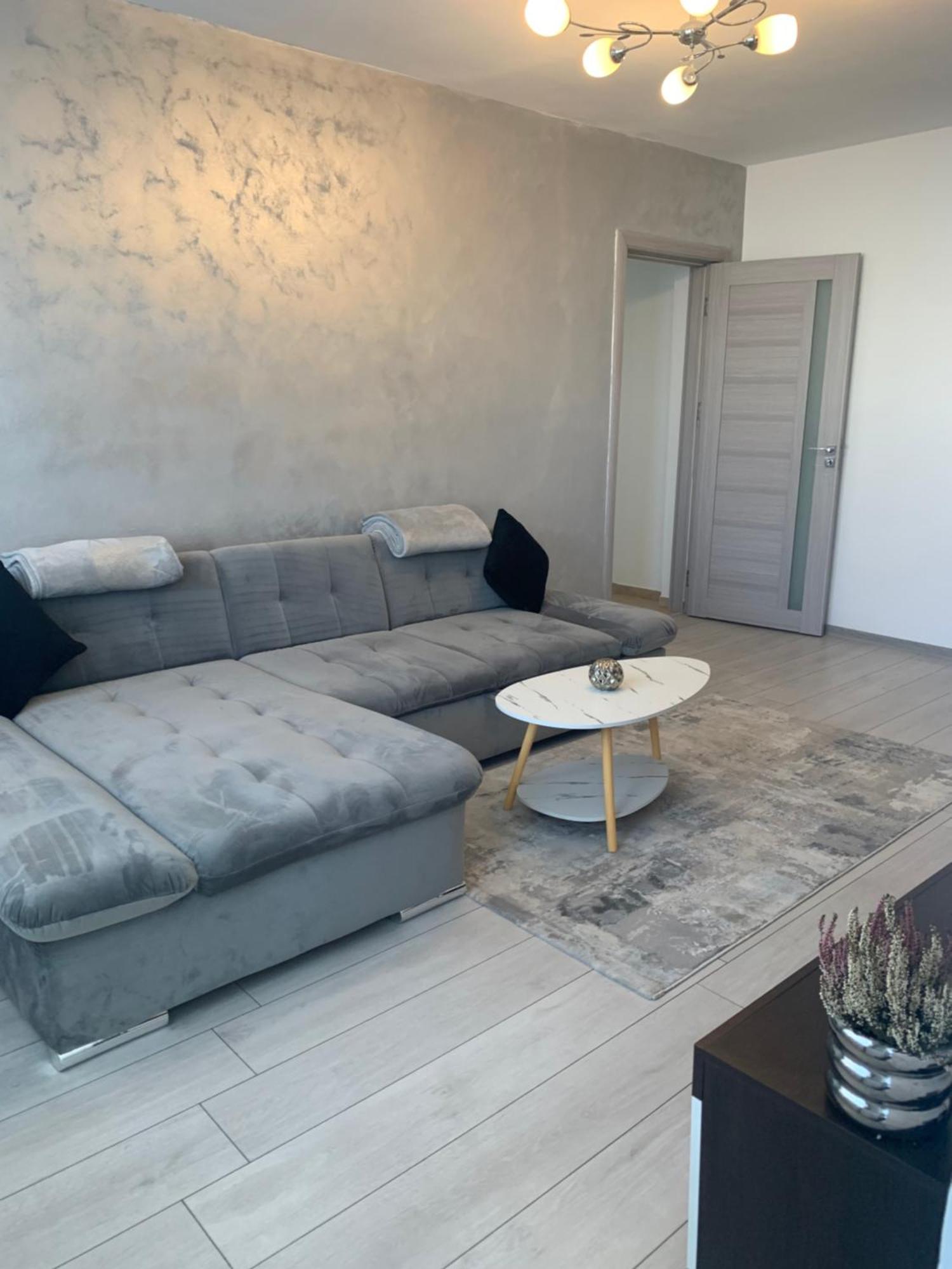 Victoriei Boulevard Private Apartment Braszów Zewnętrze zdjęcie